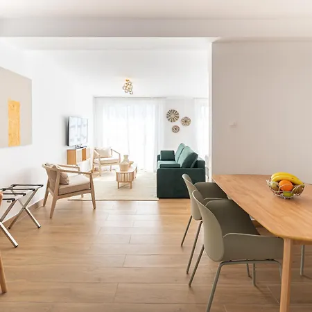 Aparthotel Loft *